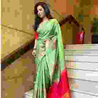 VAIRAOOSI SOFT SILK