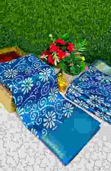 Fancy print office wear cotton sarees all over body kodi poo pattern design premium look lightweight comfortable wear - BLUE COLOUR