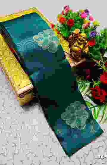 DEGITAL KARGIL PRINTED  COTTON TYPE SAREE - - LIGHT GREEN SHADE