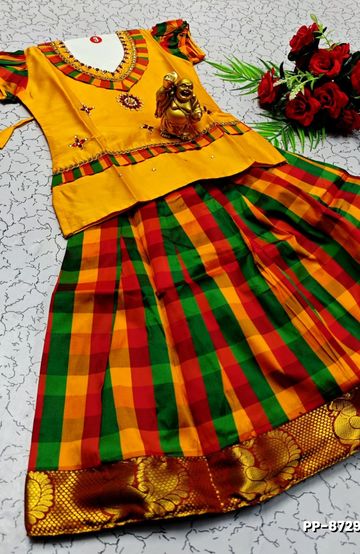 BANARASI POCHAMPALLY ALL OVER BODY SILVAR ZARI BUTTA DESIGN   FUNCTION WEAR SOFT SILK SAREES - EMERALD COLOUR