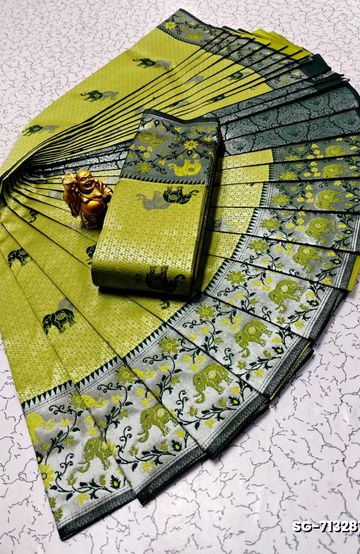 COUPLE COMBO MATCHING AND MATCHING TRADITIONAL SET MATCHING COMBO FOR FESTIVAL SEASONS - BLUE SHADE