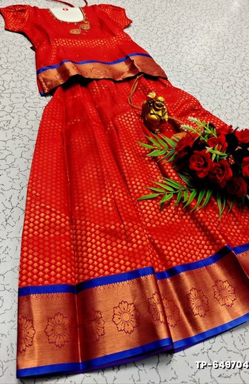 VAIRA OOSI  FANCY  SOFT SILK LIGHT WEIGHT  SAREES - NAVY COLOUR