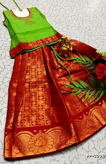 Korvai kotanji Trendy & Fancy bhutta and 2/100 Silk Cotton Sarees Function wear - GREEN COLOUR