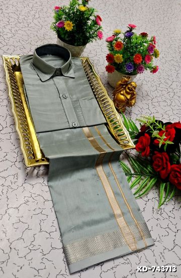 Lightweight Plain Cotton Saree with Retta Petta Zari Border - LITE GREEN