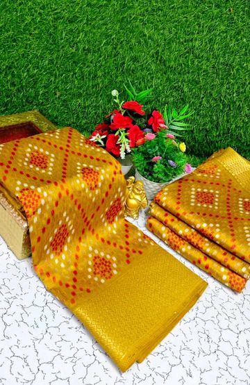 Fancy print office wear cotton sarees all over body Diamond Pattern Dots design premium look lightweight comfortable wear - VENTHAYA COLOUR