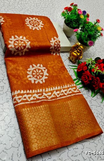 Dailywear cotton sarees all over body flower designpattern design premium look lightweight comfortable wear - RED