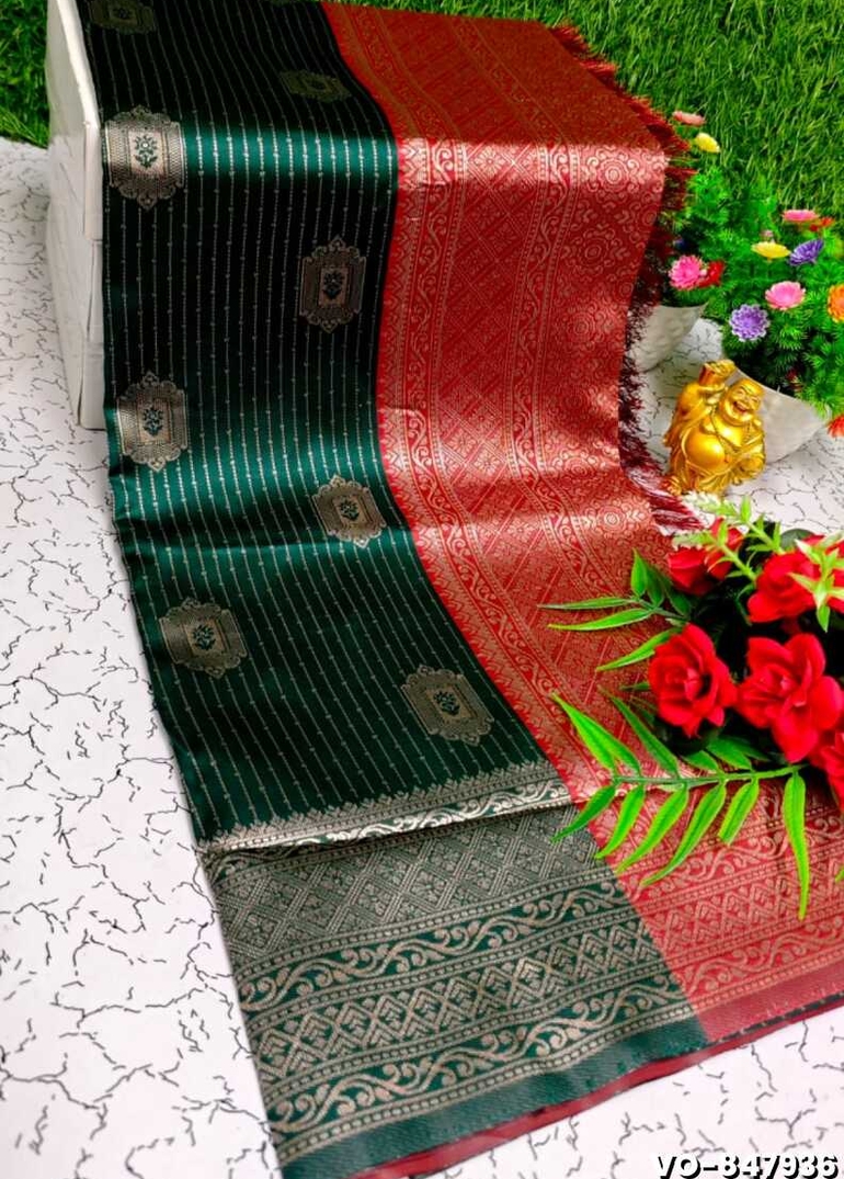 Traditional vaira oosi silk saree - perfect for weddings & festivals - BOTTLE GREEN (4)