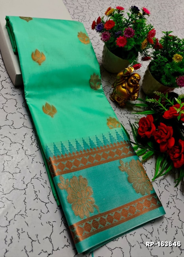 A "Retta Petta" soft silk saree with Rich Pallu and Blouse - LIGHT GREEN SHADE