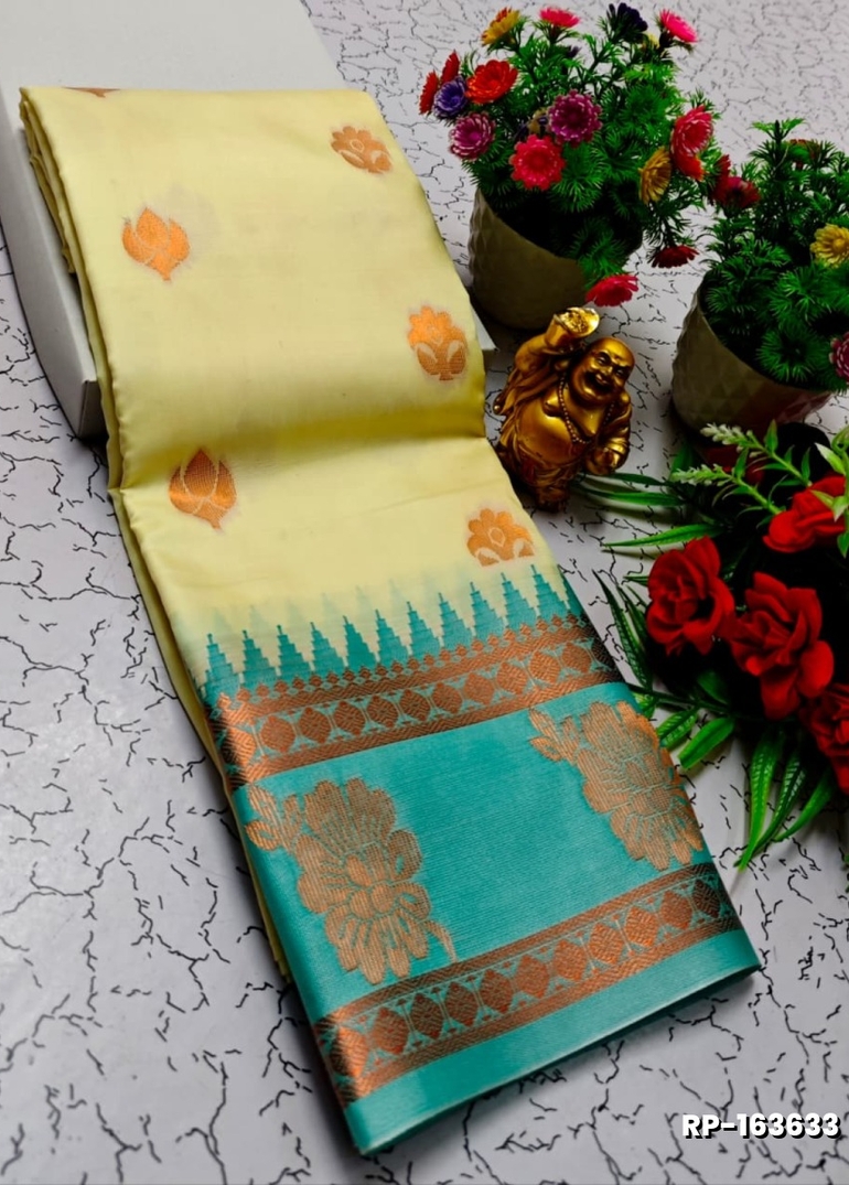 A "Retta Petta" soft silk saree with Rich Pallu and Blouse - CREAM