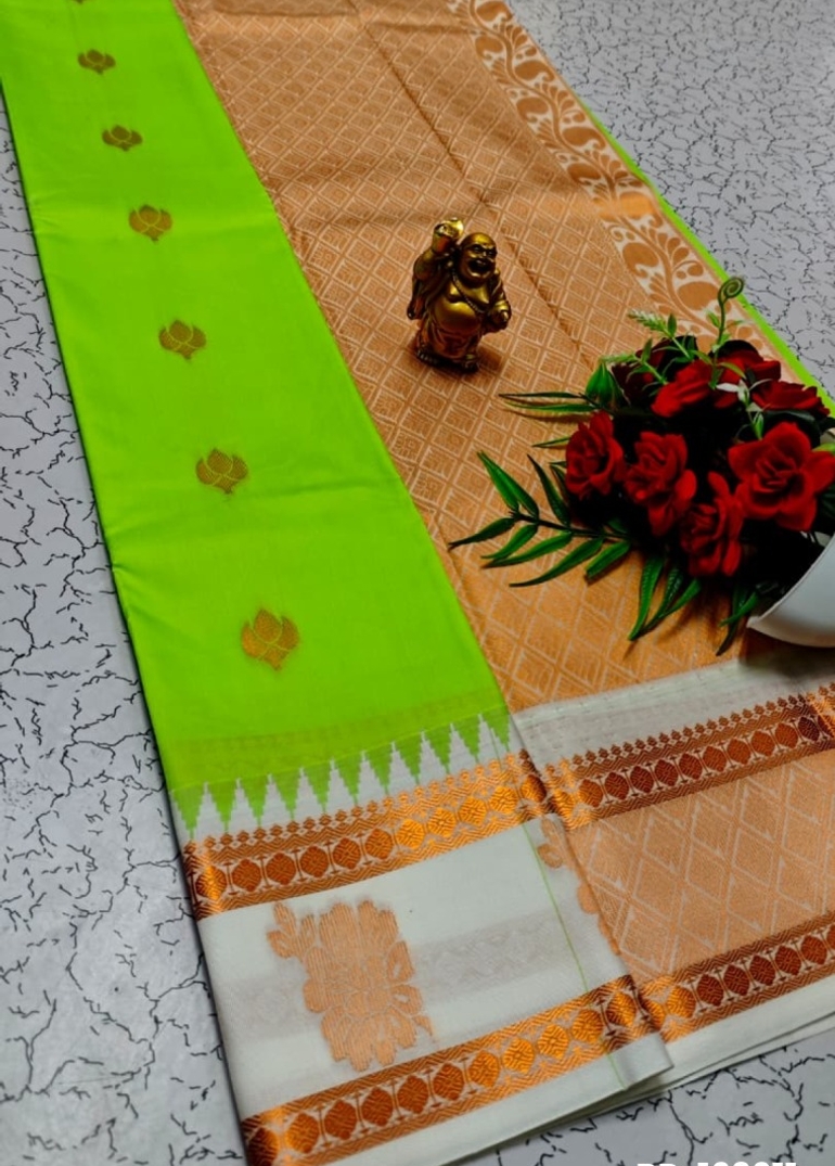 A "Retta Petta" soft silk saree with Rich Pallu and Blouse - PARET GREEN