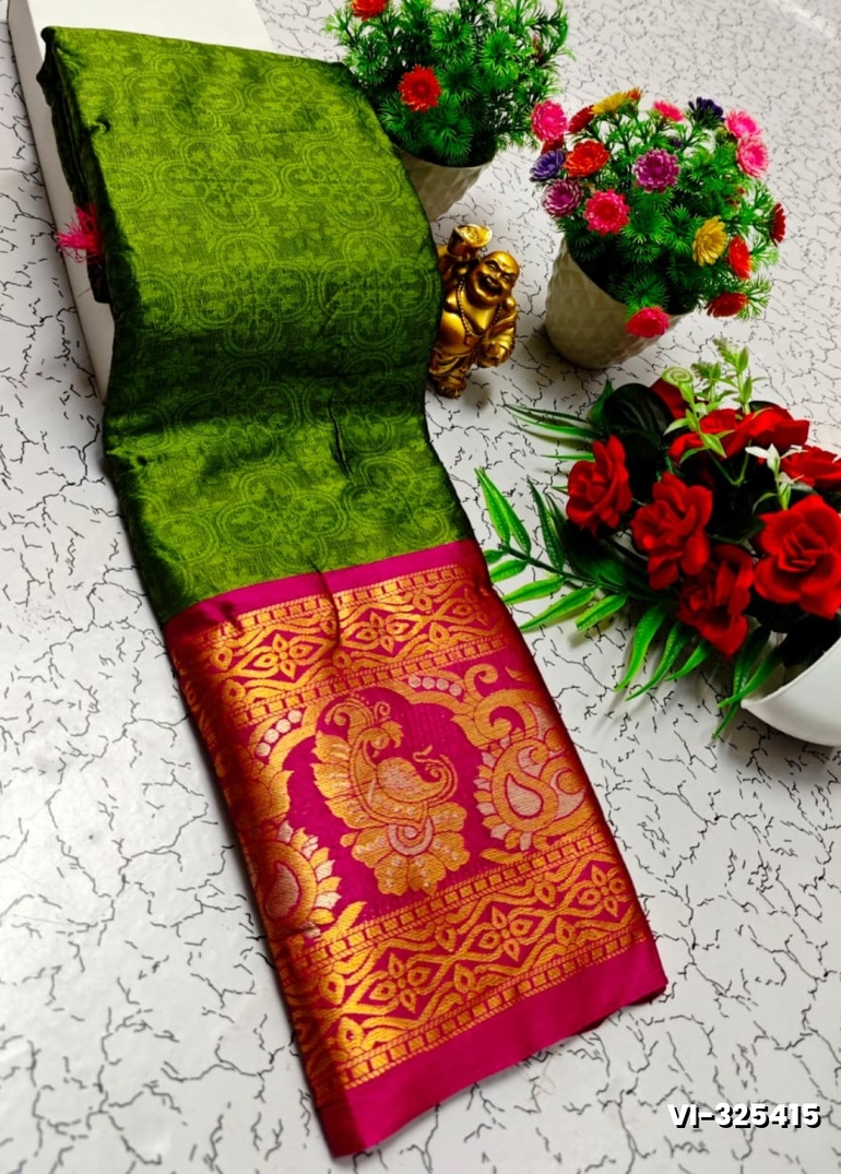 Traditional Paavaii Silk Saree And Premium Design Saree Border Zari Design - GREEN