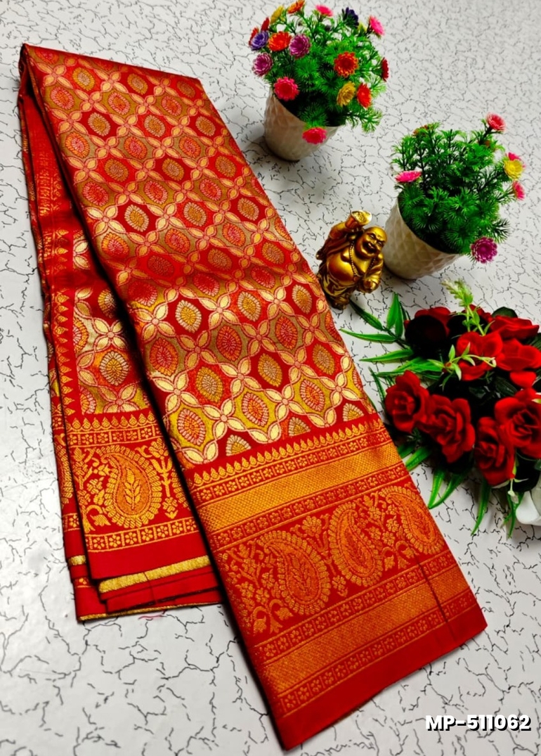 Bridal silk gold silvar and copper zari weave and wedding art silk suba muhurtha pattu sarees - MAROON COLOR (4)
