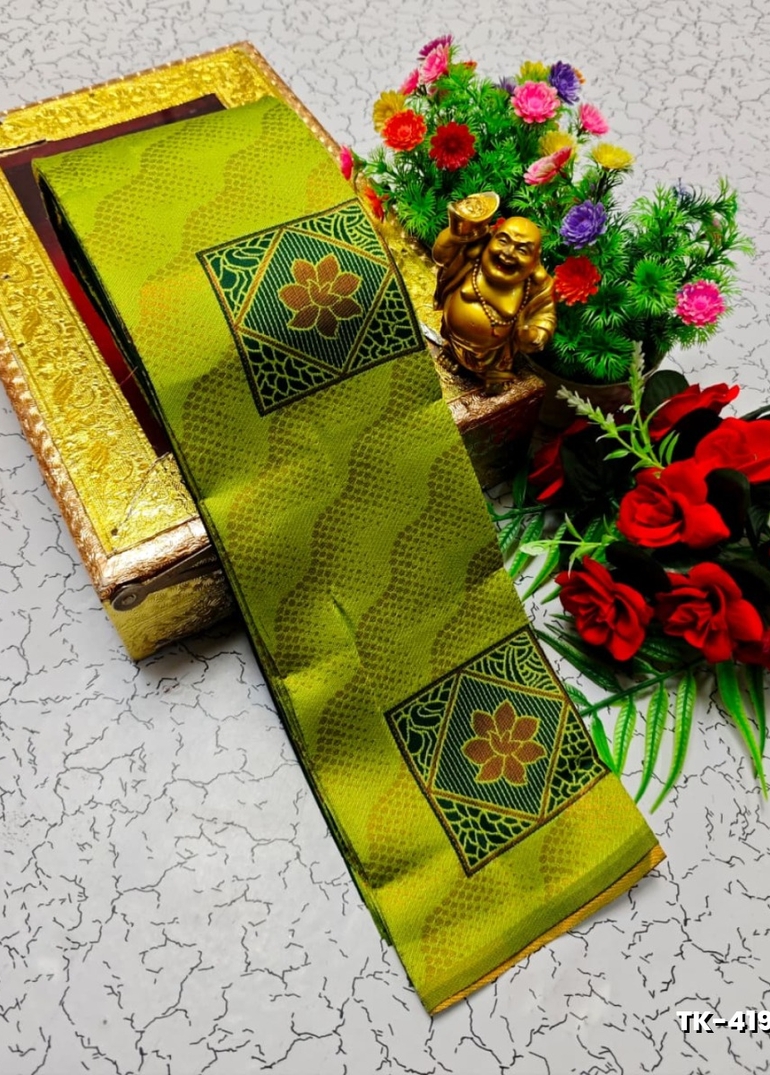 Kubera borderless elite bridal rapier fancy light weight silk type sarees function wear - FLORAISON GREEN (4)