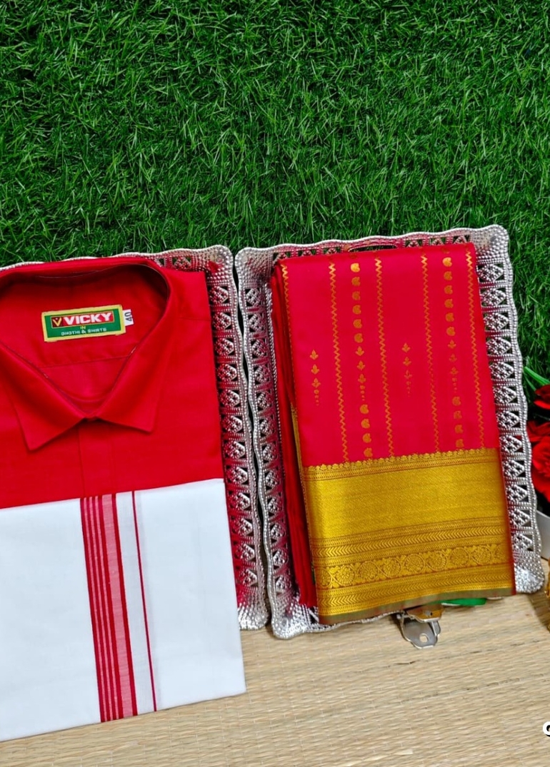 COUPLE COMBO MATCHING AND MATCHING TRADITIONAL SET MATCHING COMBO FOR FESTIVAL SEASONS - RED (3)