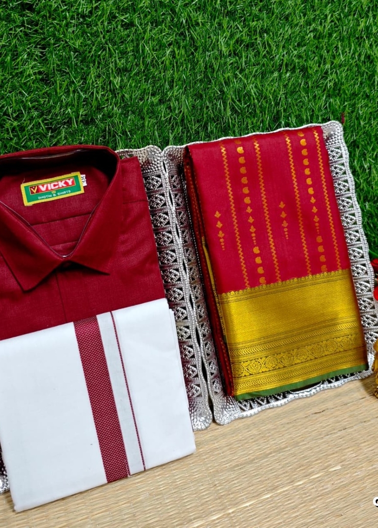 COUPLE COMBO MATCHING AND MATCHING TRADITIONAL SET MATCHING COMBO FOR FESTIVAL SEASONS - MAROON COLOR (2)