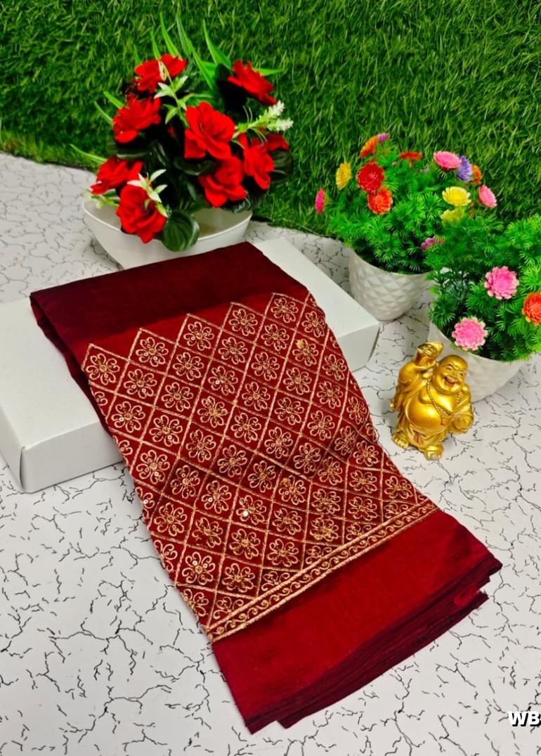 Luxurious heavy work blouse fabric with floral goldwork jaal border ...