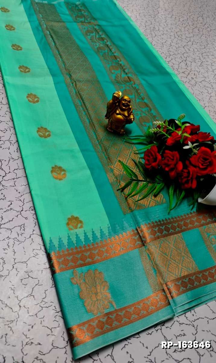 A "Retta Petta" soft silk saree with Rich Pallu and Blouse - LIGHT GREEN SHADE