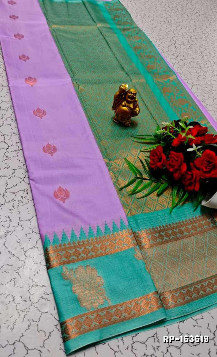 A "Retta Petta" soft silk saree with Rich Pallu and Blouse - LEVENDOR